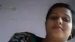 indian wife showing boobs on cam